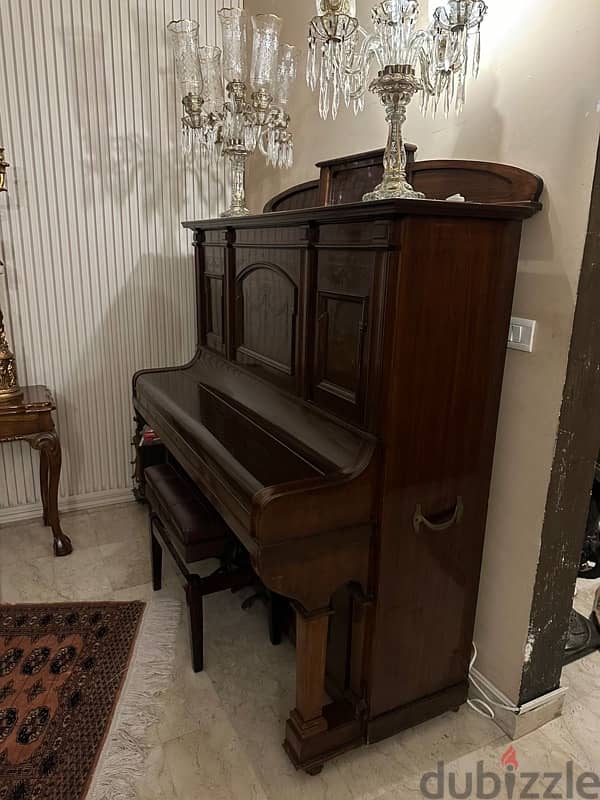 original piano made in Germany . brand Gors & kallmann 2