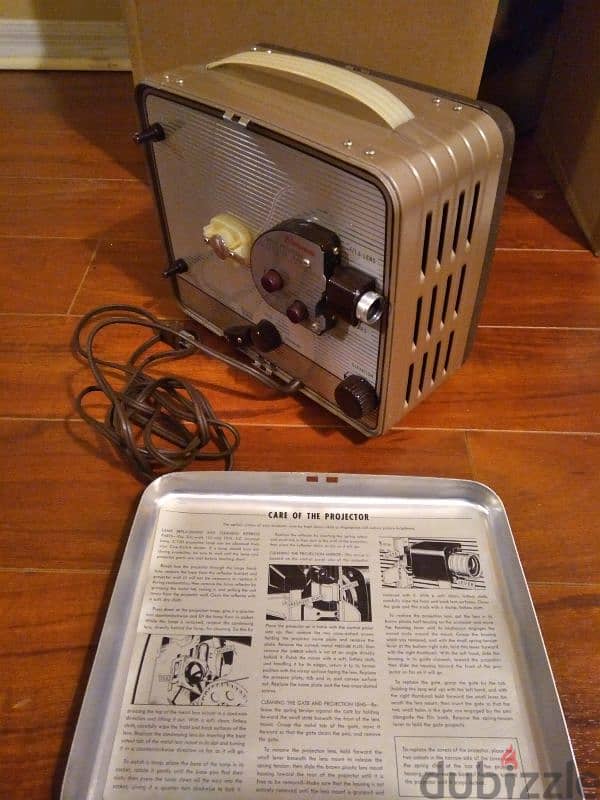 vintage projector 0