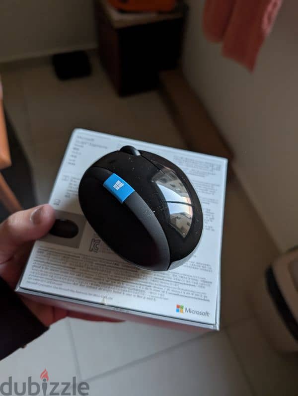 Microsoft Sculpt ergonomic mouse 2