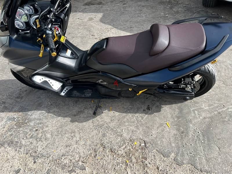 YAMAHA TMAX 500 2