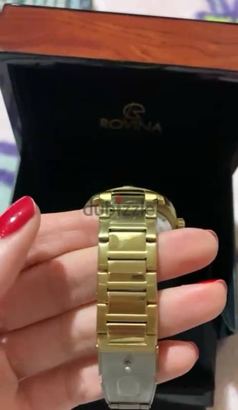 Rovina gold watch like new 1