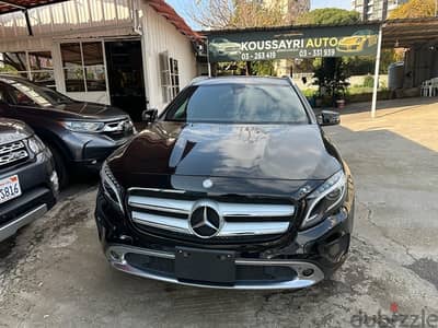 Mercedes-Benz GLA  2017 California like new