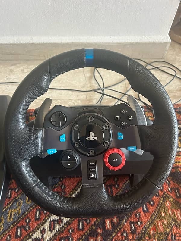 Logitech G29 Logitech steering wheel and pedals 1