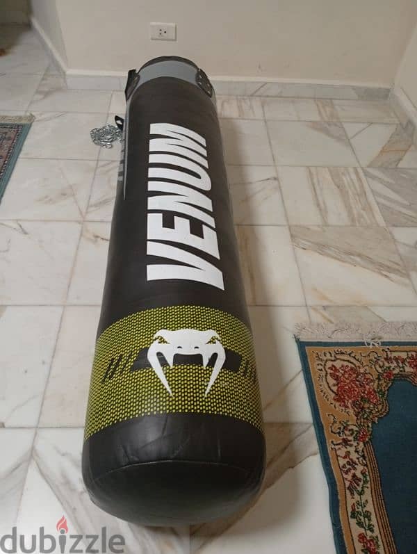 big boxing bag 190cm 140kg Venum 0