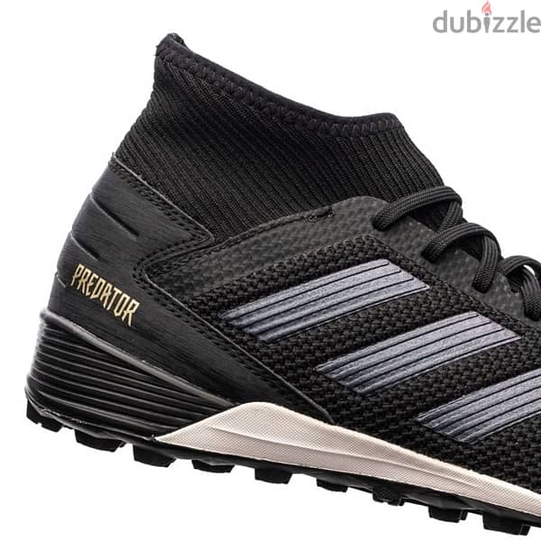 football shoes predator 1