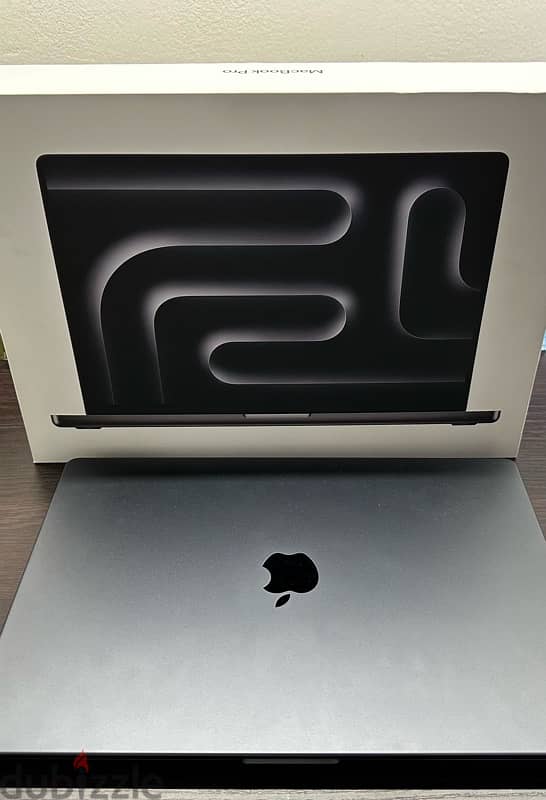 Apple MacBook pro M3 pro 0