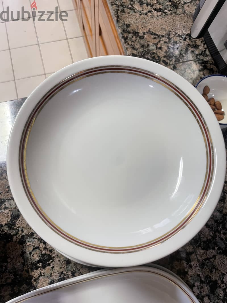 Dinner plates set 4