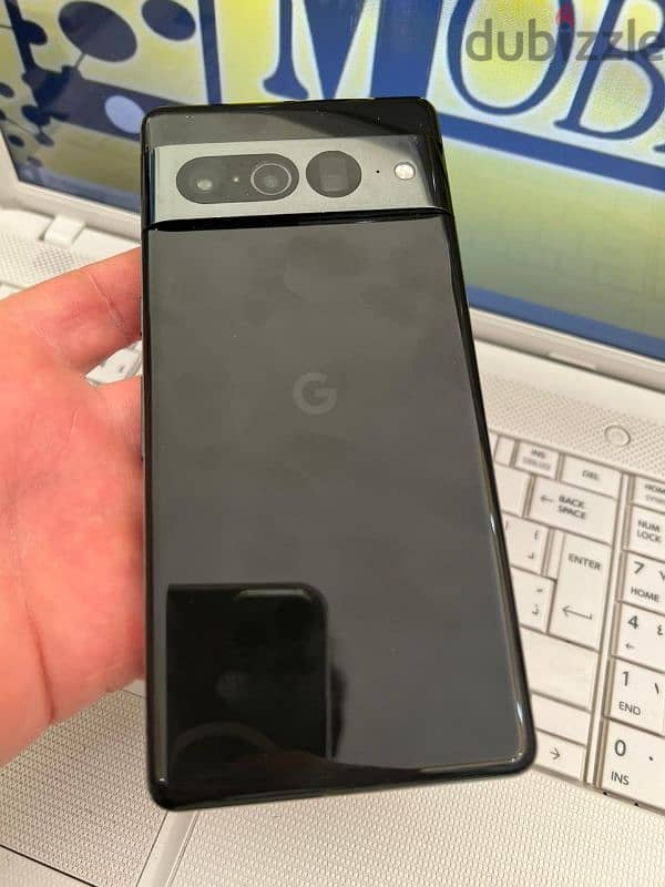 Google Pixel 7 pro - 256gb / 12 RAM 9