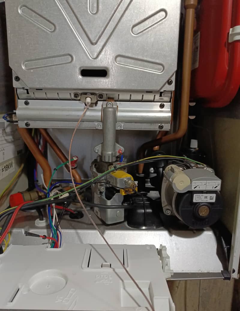 Baxi main 5 combi boiler 7