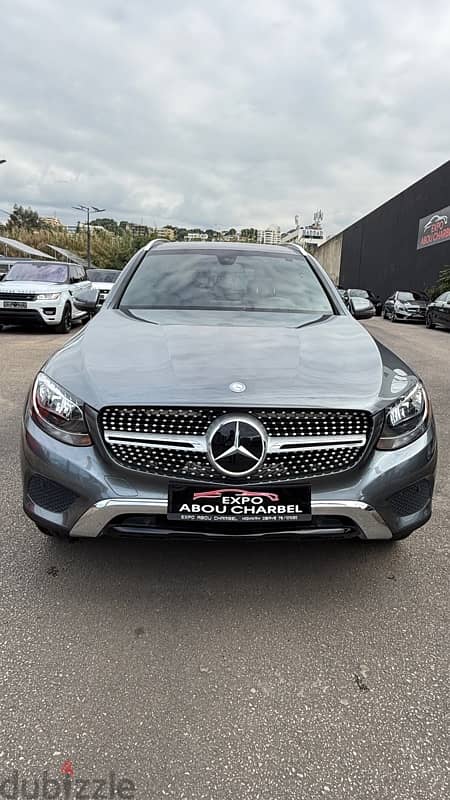 Mercedes-Benz GLC 300 Sedan 2017 0