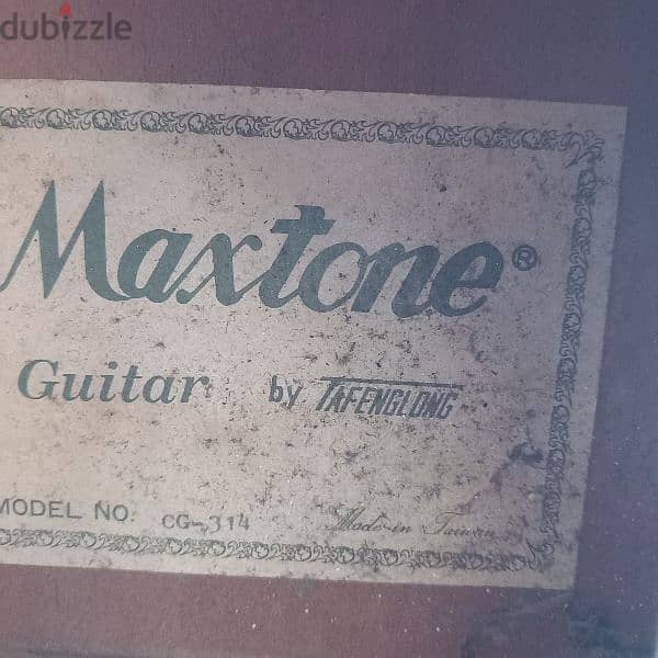 Classic Guitar "Maxtone" made in Taiwan - size 4/4 2