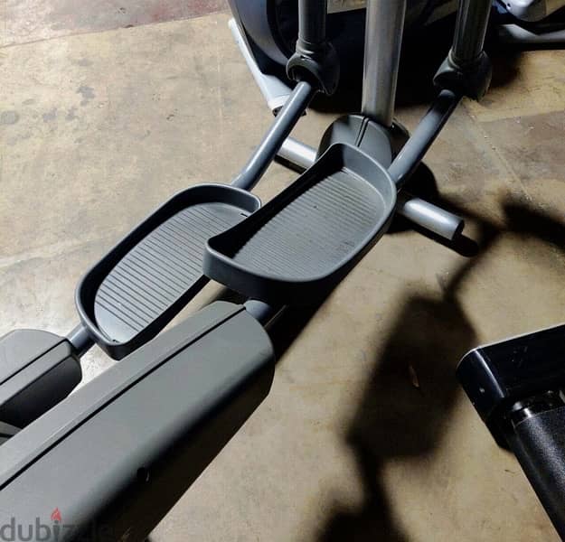 like new elliptical life fitness made in USA wtps 81701084 1