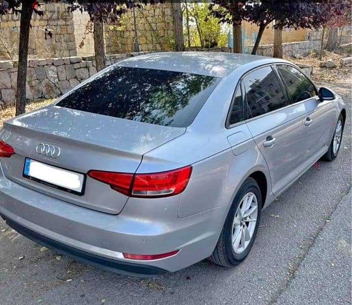 Audi A4 2017 0