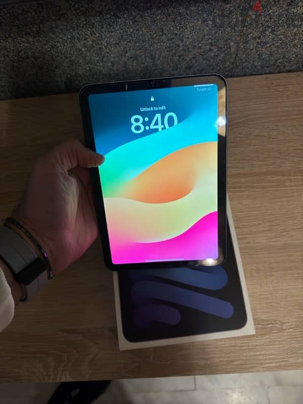 ipad mini 6 64gb used 2 month no scratch 1