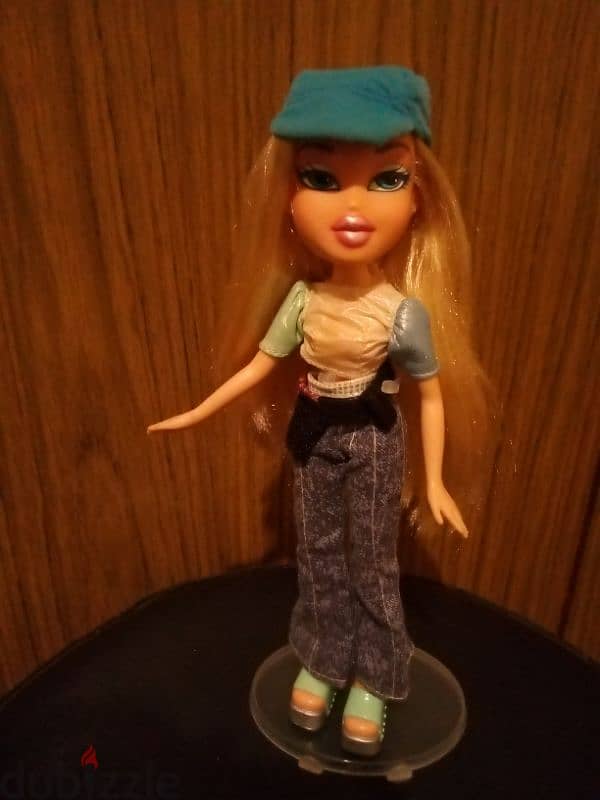 BRATZ CLOE -FIRST EDITION Ever MGA 2001 Rare vintage As new doll=40$ 1