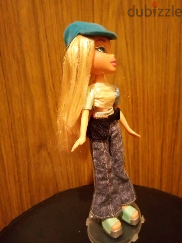 BRATZ CLOE -FIRST EDITION Ever MGA 2001 Rare vintage As new doll=40$ 2