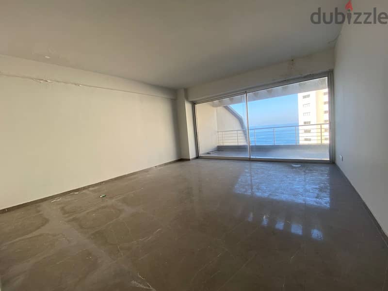 Office for Rent in Ain Al-Mraiseh مكتب للإيجار في عين المريسة 0