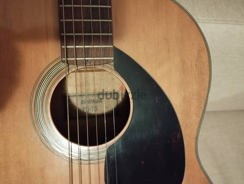 Yamaha FG-75 Guitar 1