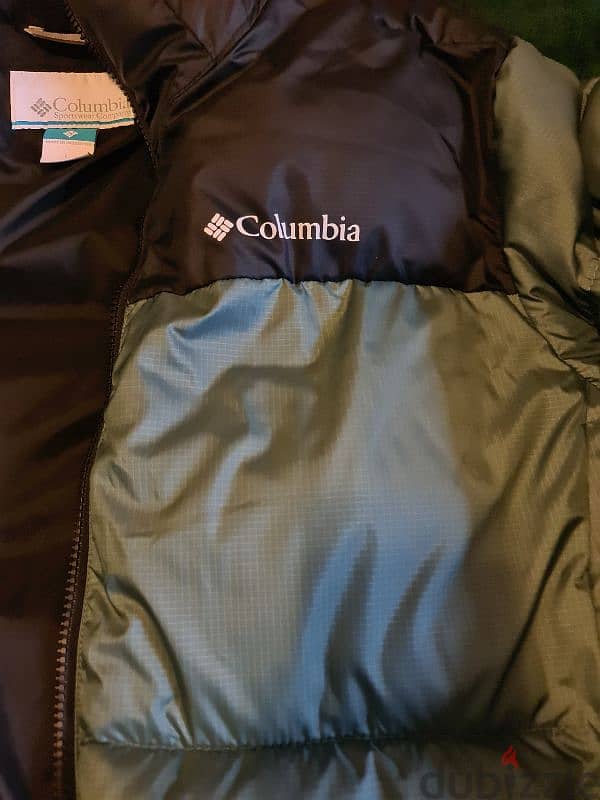 Columbia Puffect Hooded Jacket / Puffer 11