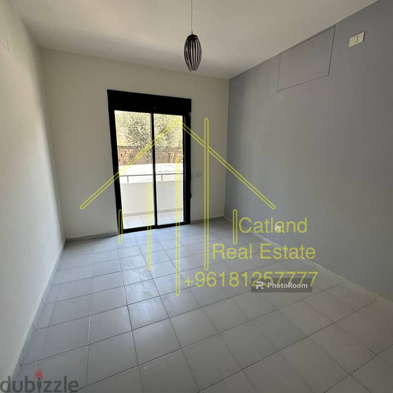 Apartment for sale in Baabdat HOT DEAL!!! شقة للبيع في بعبدات للبيع 0