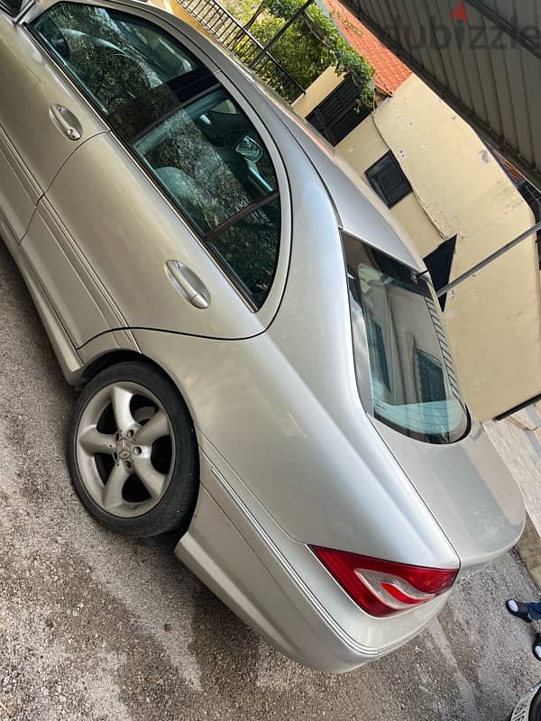 Mercedes-Benz C-Class 2005 0