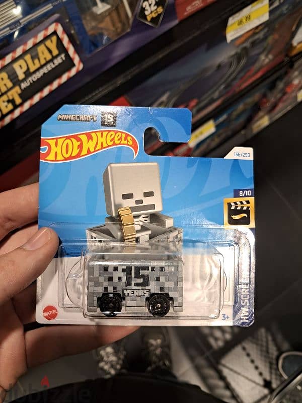 Original hotwheels Minecraft New car 0