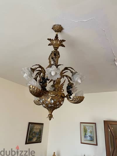 chandelier’s antique