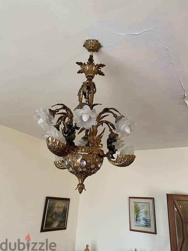 chandelier’s antique 0