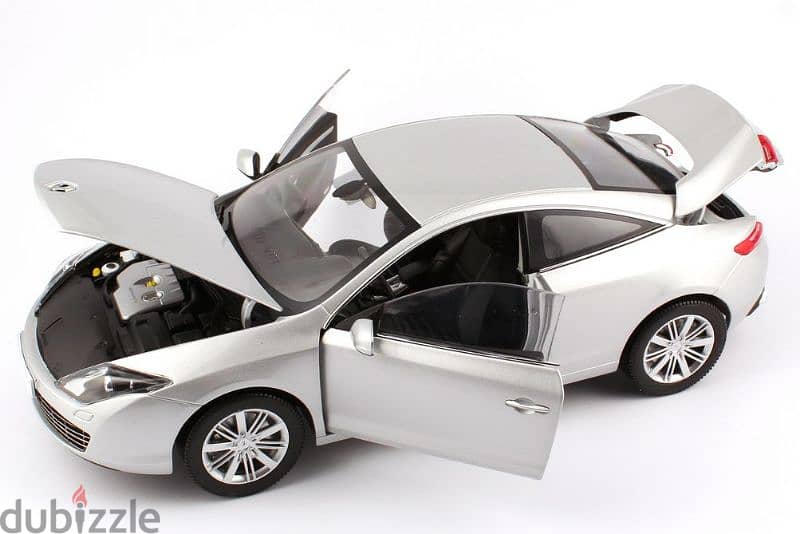 Diecast Renault Laguna by Norev 4