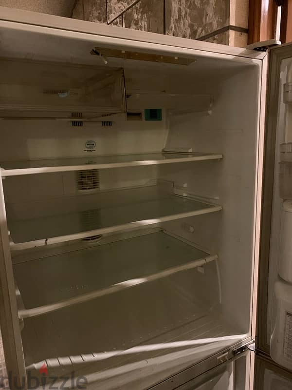 Samsung Refrigerator (1.3 amper) 3