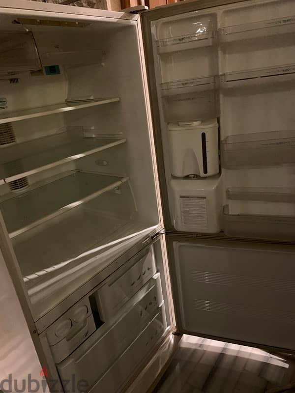 Samsung Refrigerator (1.3 amper) 4