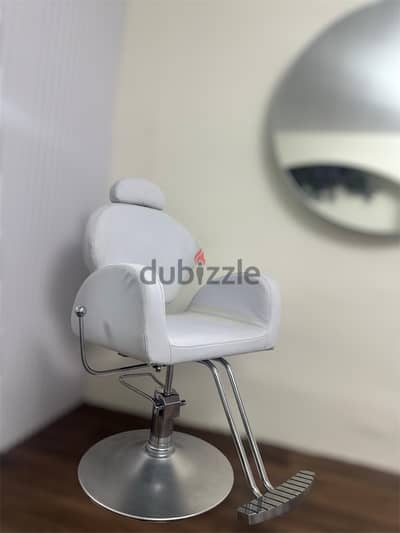 chair for makeup/ hairdresser