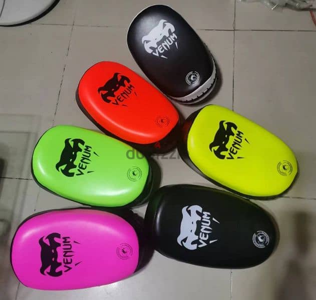 boxing pad 03027072 GEO SPORT EQUIPMENT معدات نوادي رياضيه مستعمل وجدي 0