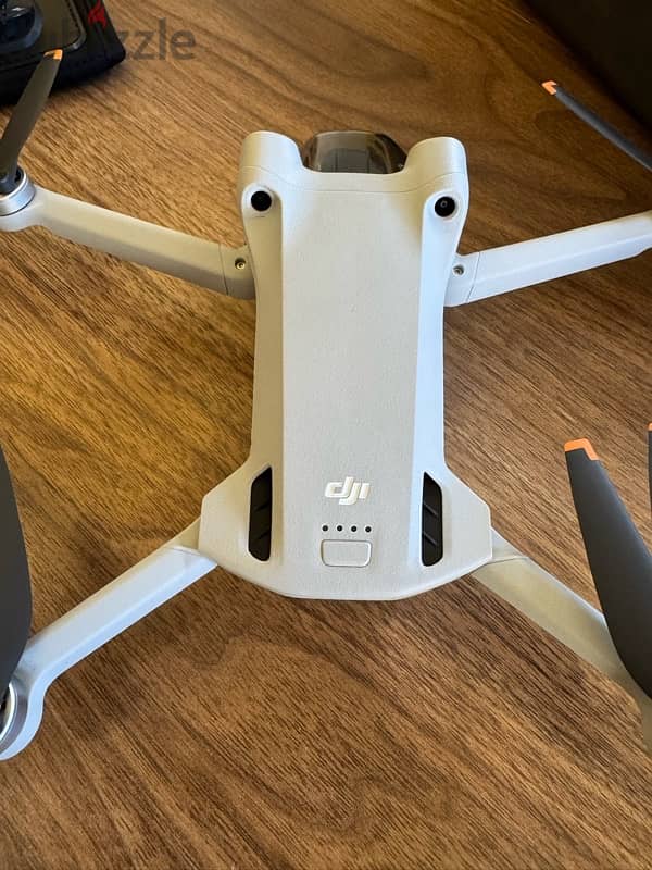 DJI Mini 3 Drone with DJI RC Remote & 2 extra Batteries 2