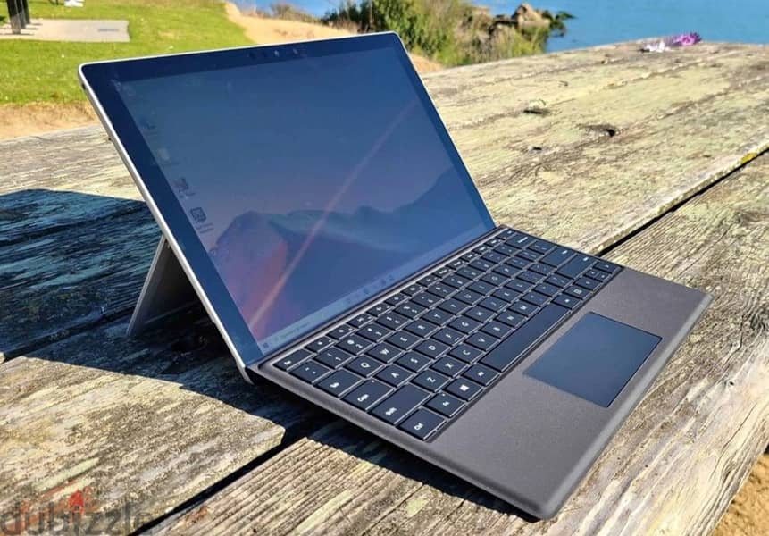 Microsoft surface  pro 4 i5 6th generation 8