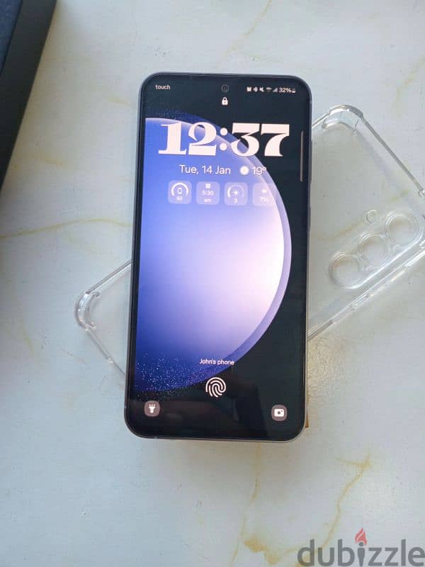 Samsung S23 FE used- like new 2