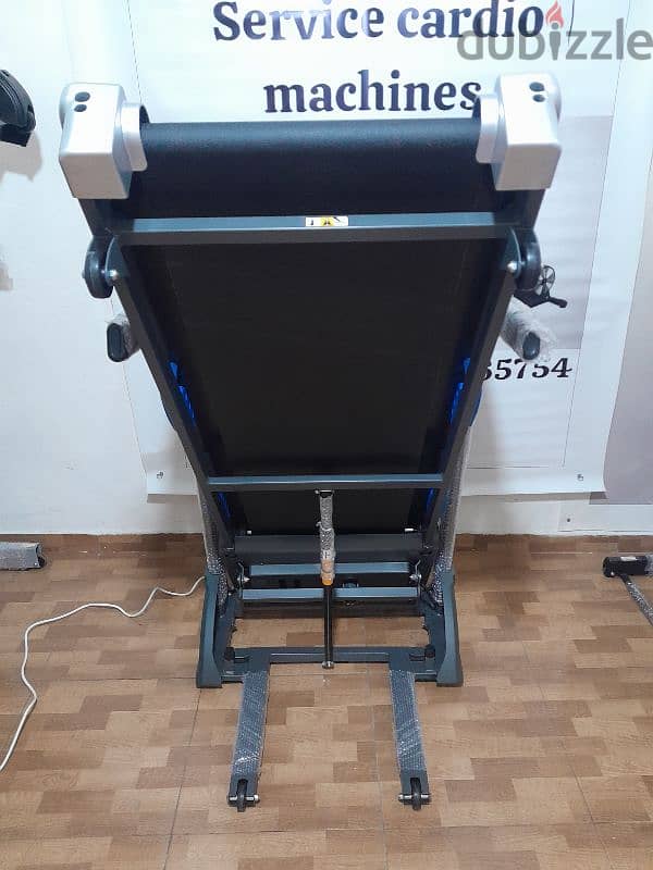 treadmill fitness automatic anicline  2hp motor power 5