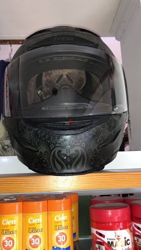 ICON HELMET 1