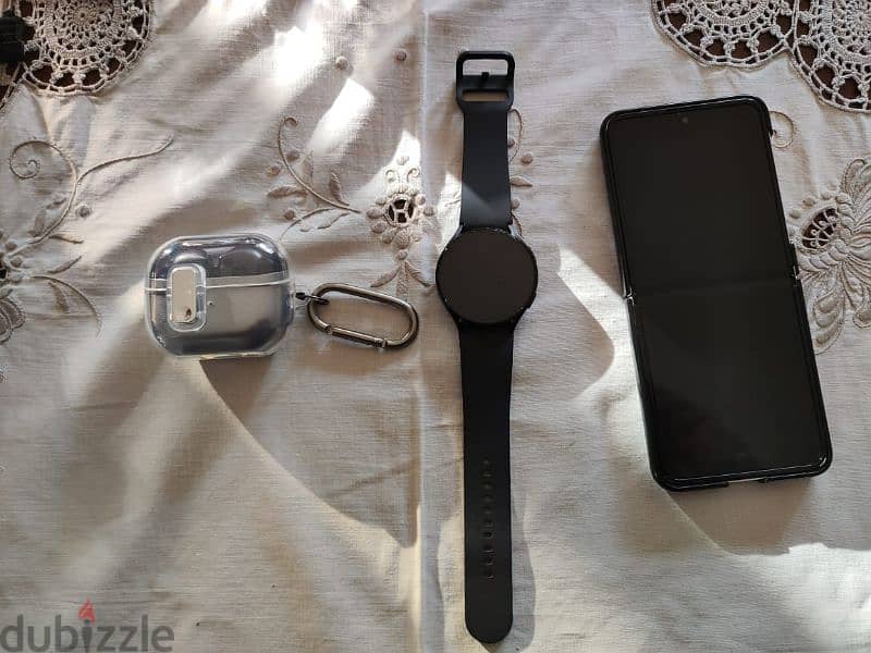 samsung flip 3 + buds 3 pro + watch 6 0