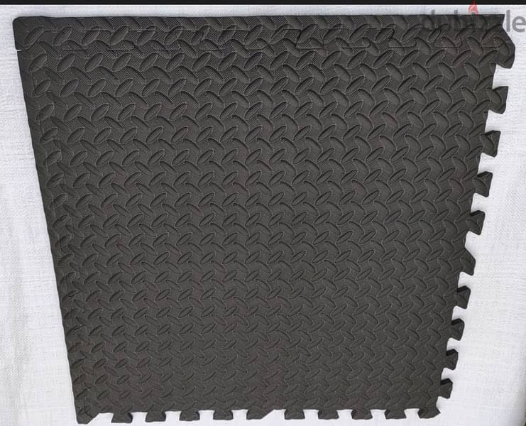 Boxing mat 1m x 1m x 2.4cm 1