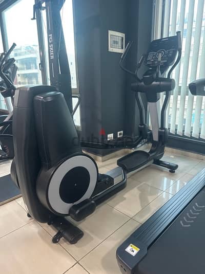 ST Fitness elliptical 200KG