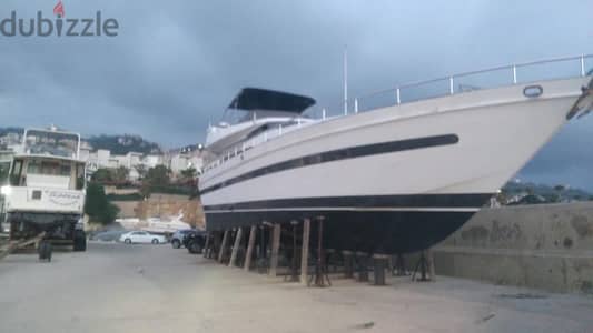 Italian yacht 1997 Engines mtu v12 diesel twin turbo