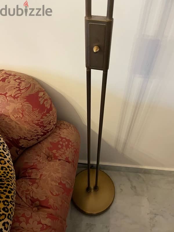 floor lamp 0