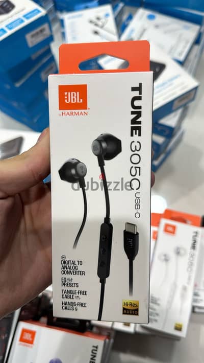 Jbl tune 305 usb-c wired earphones black great & last price