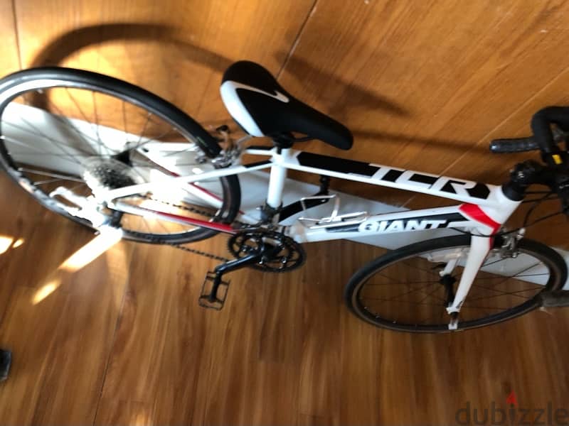 Giant road bike 24 “ 1