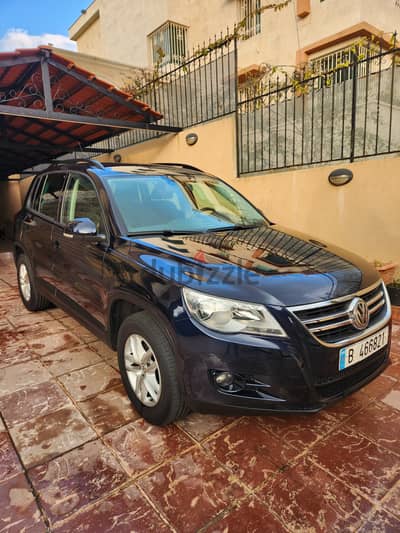 Volkswagen Tiguan 2011 (excellent, 45000 km) فولكسفاغن تيغوان ممتازة