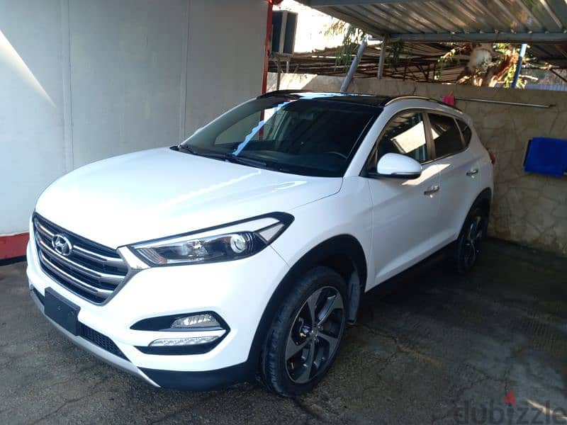 Hyundai Tucson 2017 limited 4wd company source 0