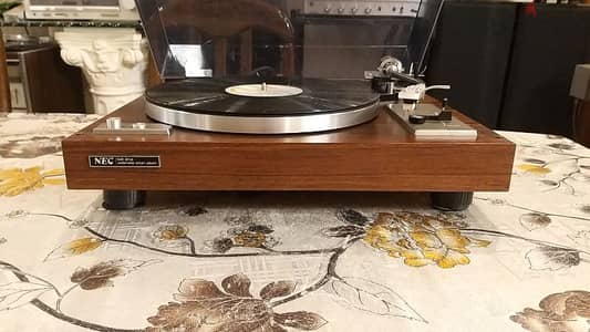 VIntage NEC Record player NSP-5350E