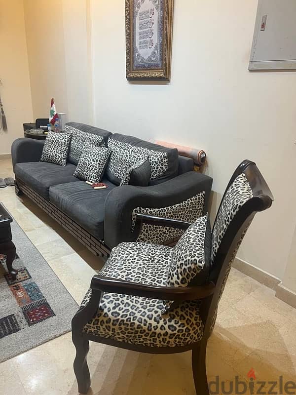 grey leopard living room 2