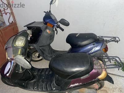 Motorbikes Yamaha Aprio and Jog 50 cc